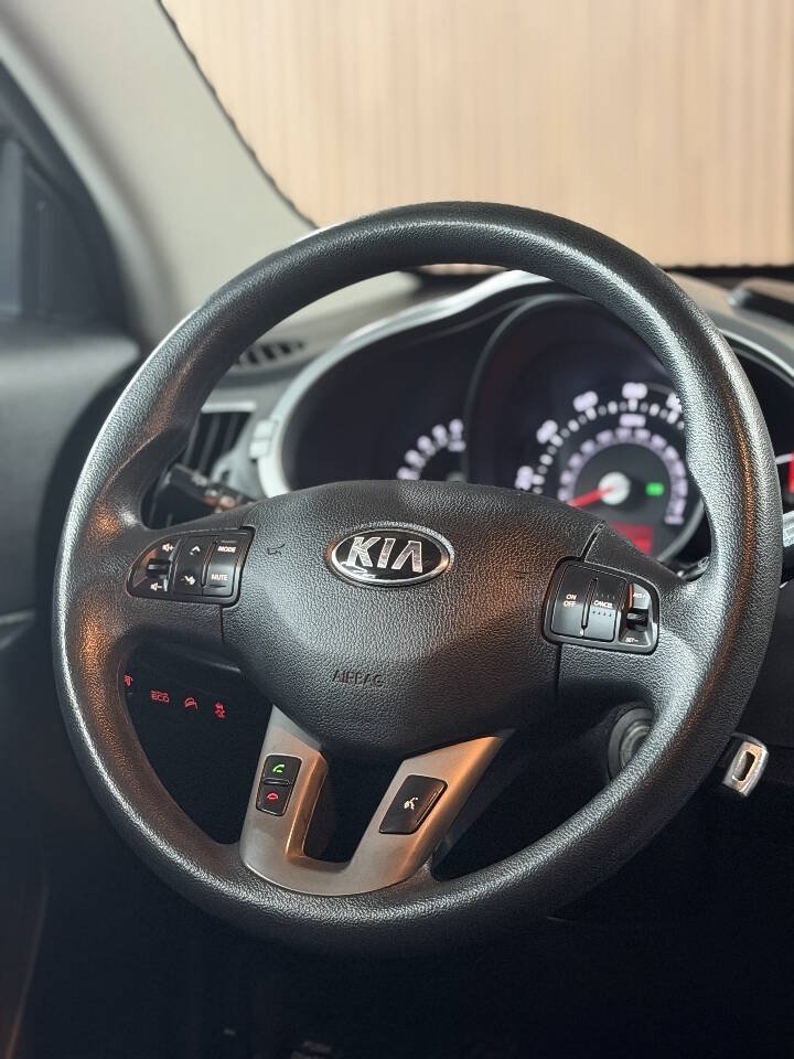 Used 2016 Kia Sportage LX AWD/4WD image 15