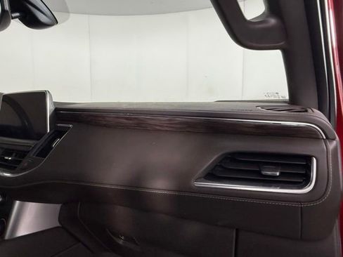 Used 2021 Chevrolet Tahoe Z71 w/ Z71 Signature Package AWD/4WD image 33