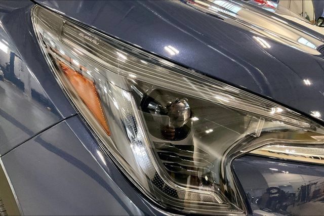 Used 2025 Subaru Ascent Touring AWD/4WD image 29