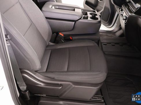 Used 2024 GMC Sierra 2500 SLE image 11