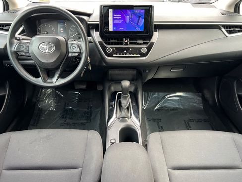 Used 2024 Toyota Corolla LE image 3