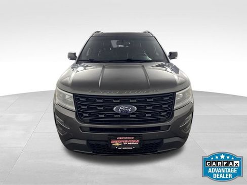 Used 2016 Ford Explorer Sport w/ Equipment Group 401A AWD/4WD image 2
