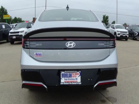 Used 2025 Hyundai Sonata SEL FWD image 7