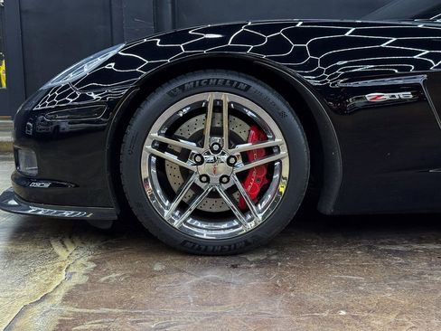 Used 2007 Chevrolet Corvette Z06 w/ Preferred Equipment Group image 4