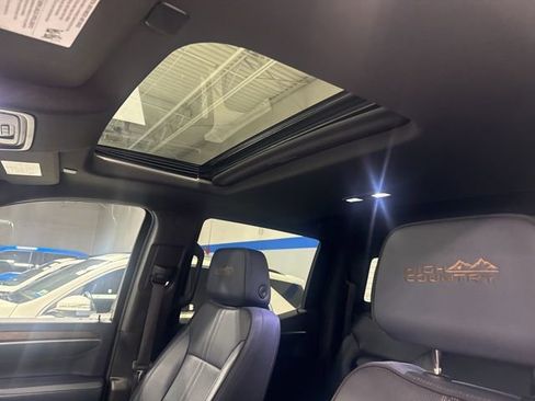 Used 2023 Chevrolet Silverado 1500 High Country w/ Z71 Off-Road Package image 11