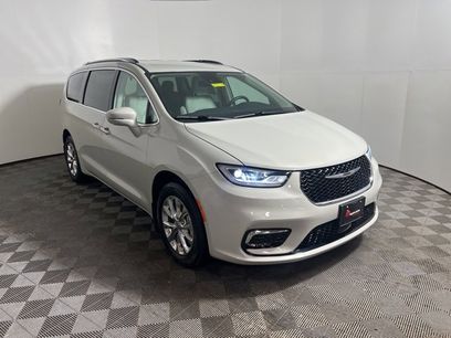 Certified 2021 Chrysler Pacifica Touring-L w/ Premium & Safety Sphere Group