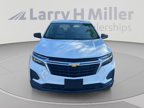 Used 2022 Chevrolet Equinox LS w/ LPO, Floor Liner Package FWD image 8
