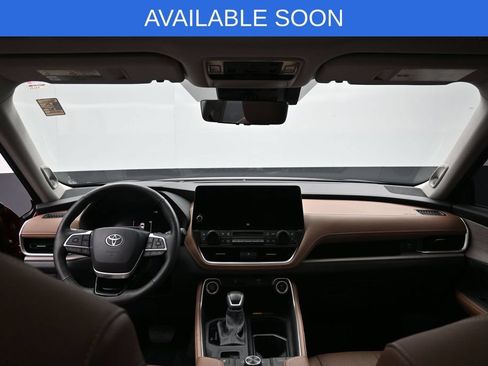 Certified 2026 Toyota Grand Highlander AWD image 29