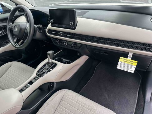 Used 2025 Honda HR-V LX image 23