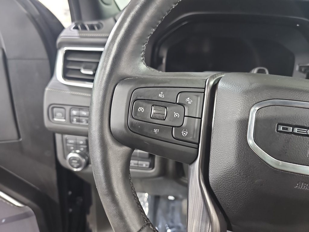 Used 2023 GMC Yukon XL Denali Ultimate w/ LPO, Floor Liner Package AWD/4WD image 23