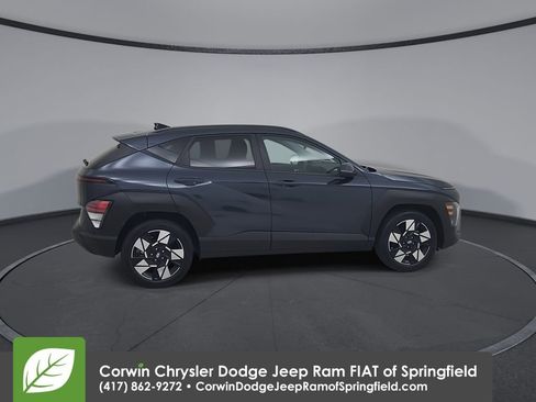 Used 2025 Hyundai Kona SEL image 16