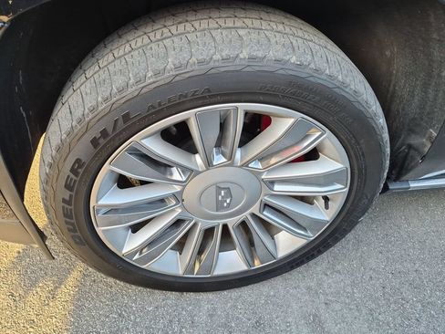 Used 2020 Cadillac Escalade ESV Platinum AWD/4WD image 3
