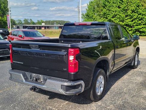 Used 2025 Chevrolet Silverado 1500 LT RWD image 2