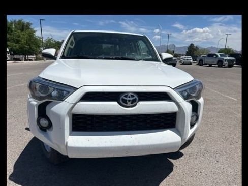 Used 2014 Toyota 4Runner SR5 AWD/4WD image 3