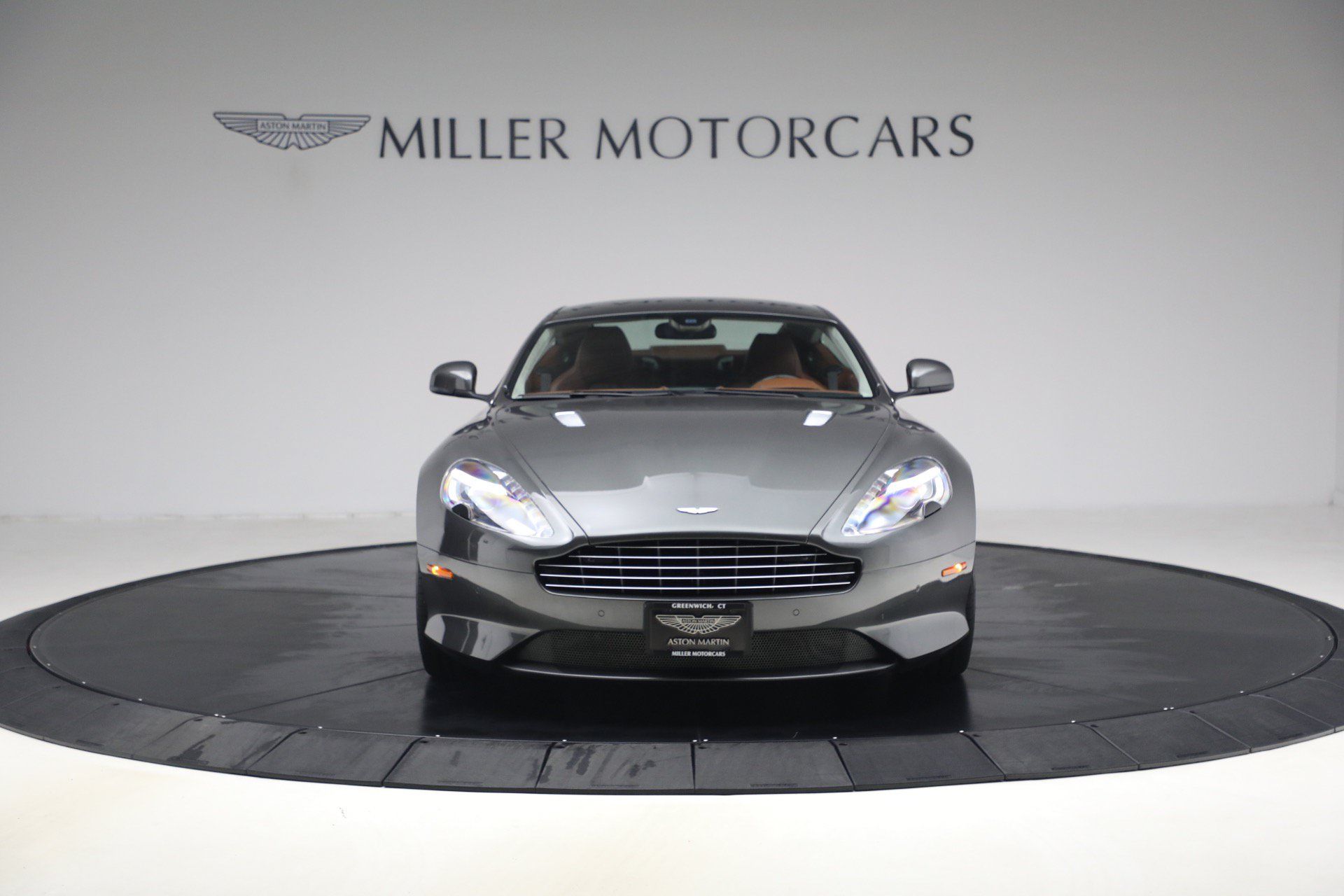 Used 2014 Aston Martin DB9 Coupe RWD image 12