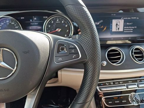 Used 2017 Mercedes-Benz E 300 4MATIC image 22