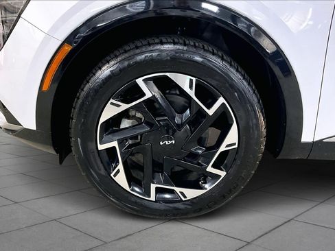Used 2023 Kia Sportage SX image 11