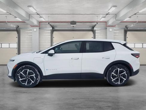 New 2026 Chevrolet Equinox EV LT FWD image 4