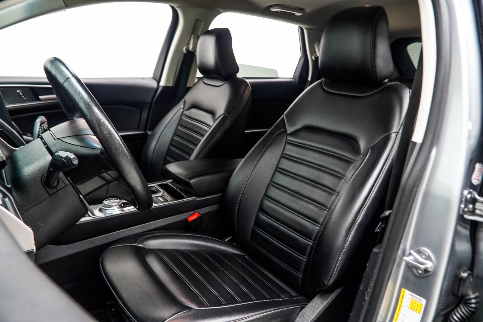 Used 2023 Ford Edge SEL AWD/4WD image 32