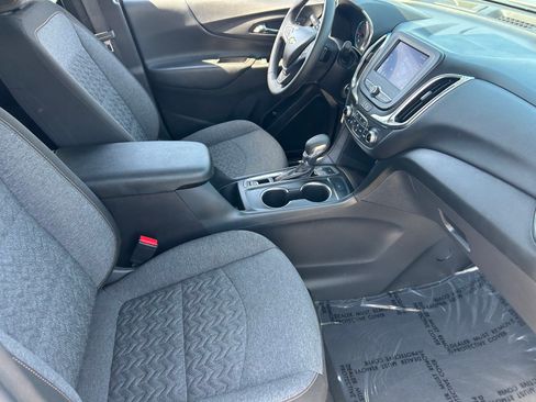 Certified 2024 Chevrolet Equinox LT AWD/4WD image 11
