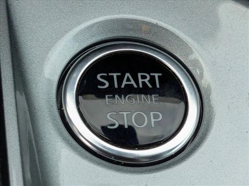 Used 2025 Nissan Altima 2.5 SV image 14