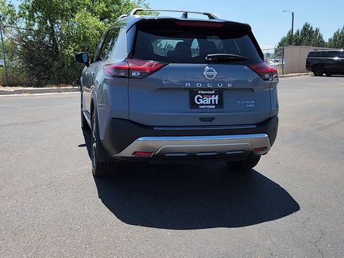 Used 2021 Nissan Rogue Platinum AWD/4WD image 3