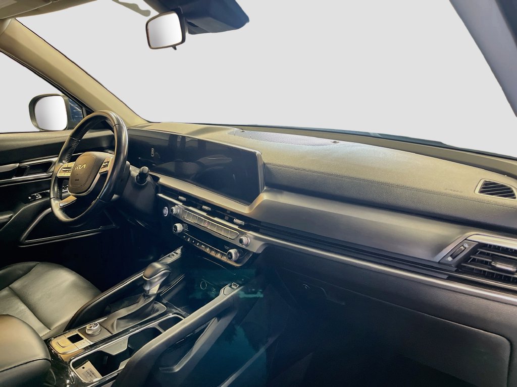 Used 2024 Kia Telluride S w/ S Sunroof Package FWD image 32
