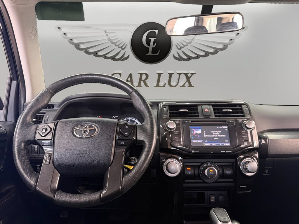 Used 2019 Toyota 4Runner TRD Off-Road AWD/4WD image 10
