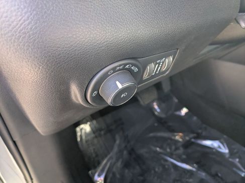 Used 2022 Jeep Compass Limited w/ Elite Group image 14