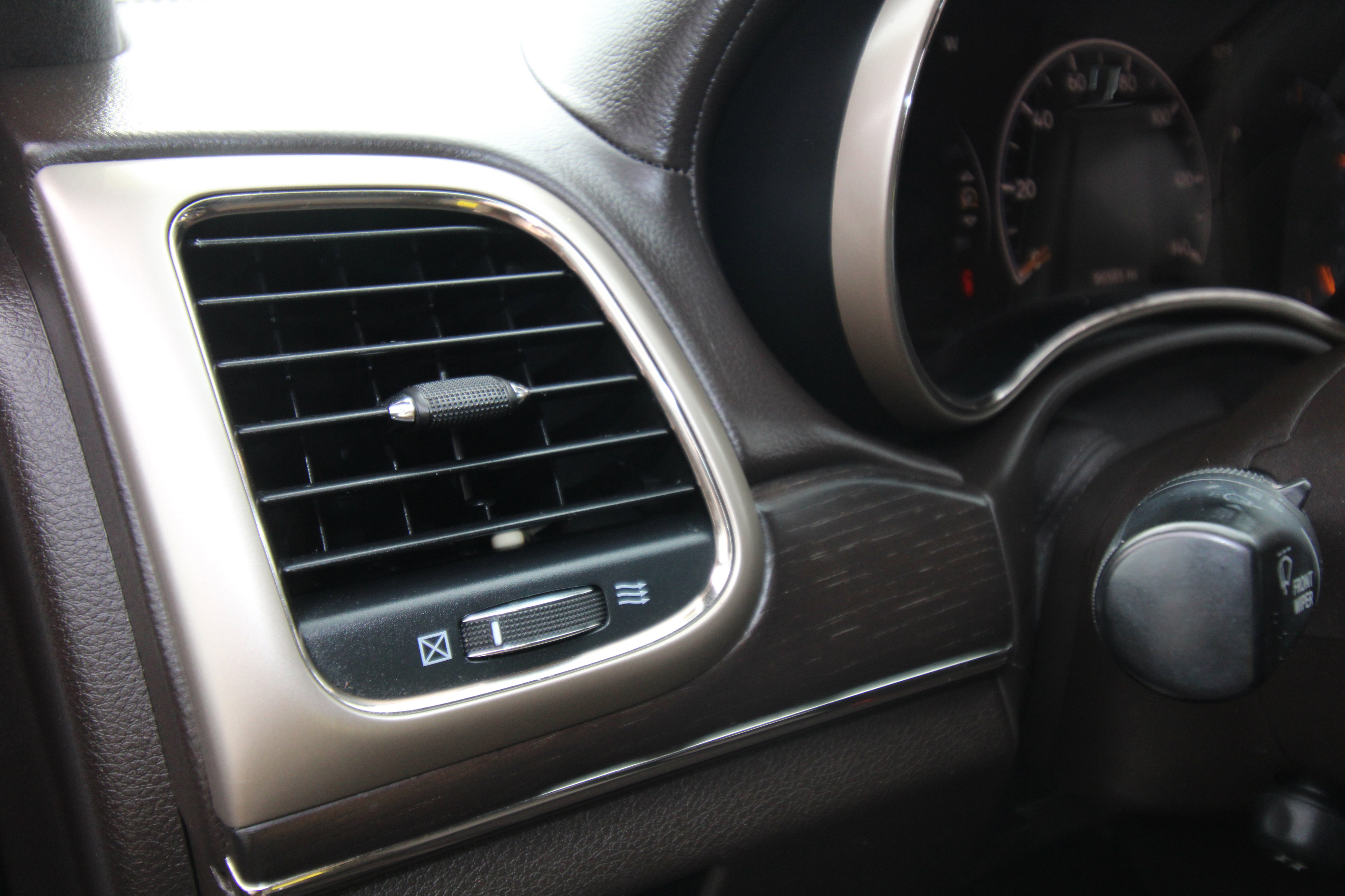 Used 2014 Jeep Grand Cherokee Summit AWD/4WD image 24