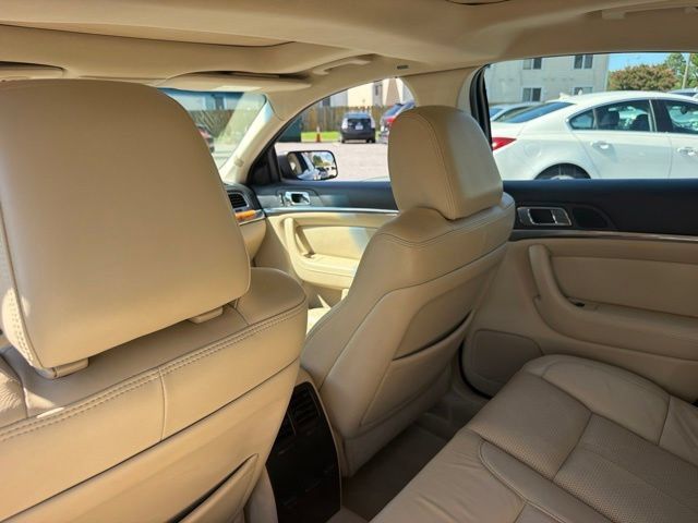 Used 2009 Lincoln MKS AWD image 33