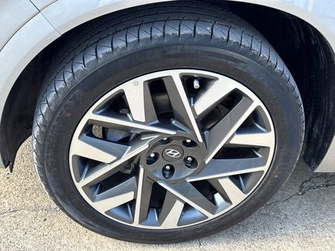 Used 2023 Hyundai Santa Fe Calligraphy FWD image 13