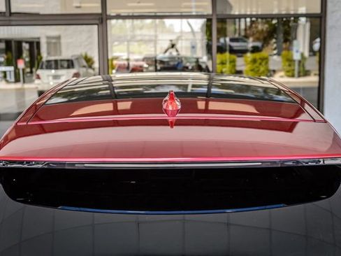 Used 2018 Jaguar F-PACE R-Sport image 10