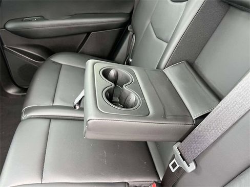 Used 2025 Cadillac XT5 Sportv w/ Technology Package image 12