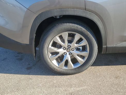 New 2026 Toyota Grand Highlander Limited image 5