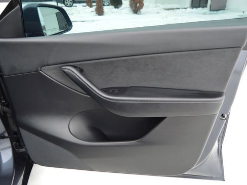 Used 2021 Tesla Model Y Performance image 21