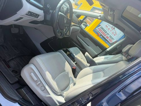 Used 2022 Honda Odyssey EX-L image 17