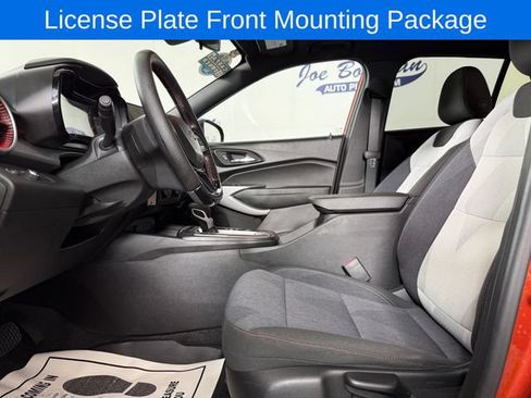 Used 2024 Chevrolet Trax RS w/ Sunroof Package FWD image 13