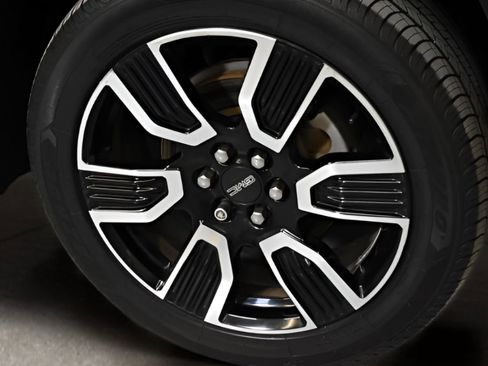 Used 2019 GMC Acadia SLT w/ Black Edition image 6