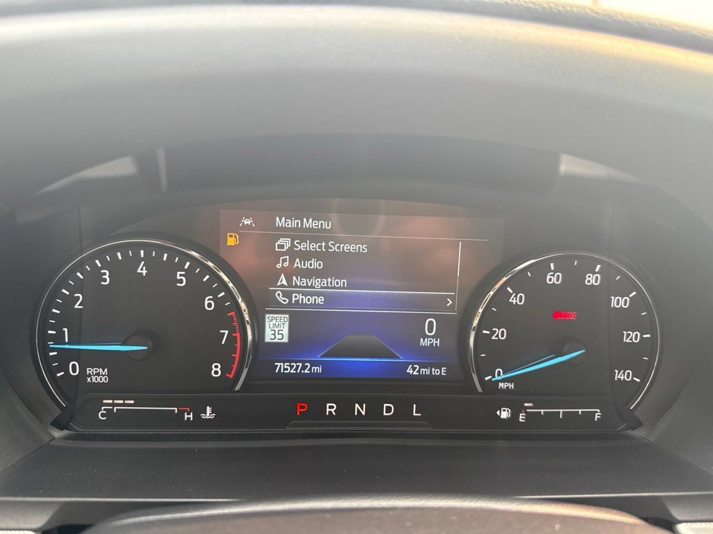 Used 2022 Ford Explorer XLT w/ Equipment Group 202A AWD/4WD image 14