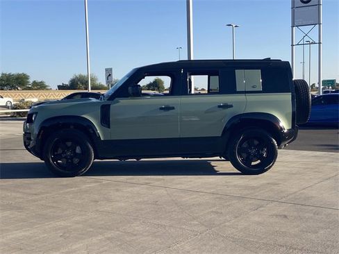 Used 2023 Land Rover Defender 110 75th Limited Edition image 31