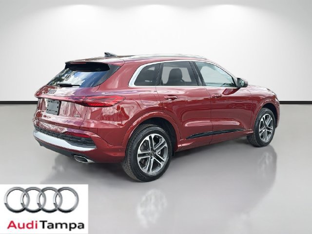 Used 2025 Audi Q5 Premium AWD/4WD image 1