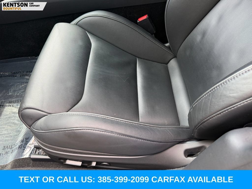 Used 2025 Tesla Model 3 Performance AWD/4WD image 29
