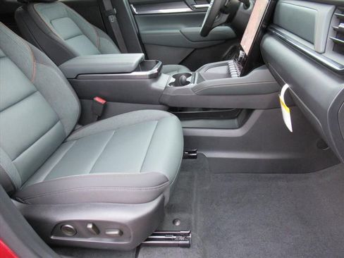 New 2026 GMC Terrain AT4 w/ Convenience Package III image 10