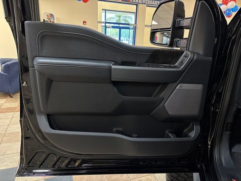 New 2026 Ford F250 Lariat w/ Black Appearance Package AWD/4WD image 12