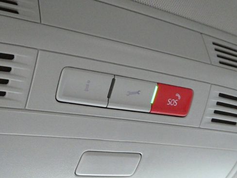 New 2025 Volkswagen Taos SE image 20