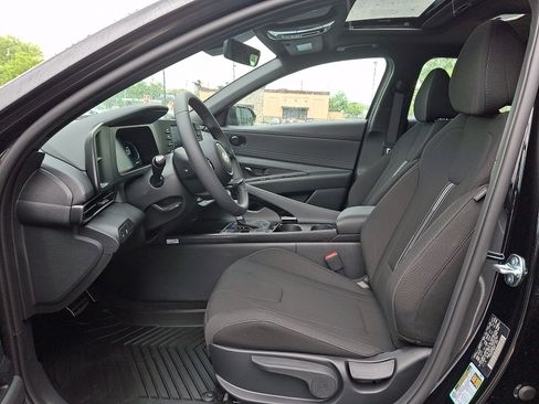 New 2026 Hyundai Elantra SEL Sport Premium FWD image 7