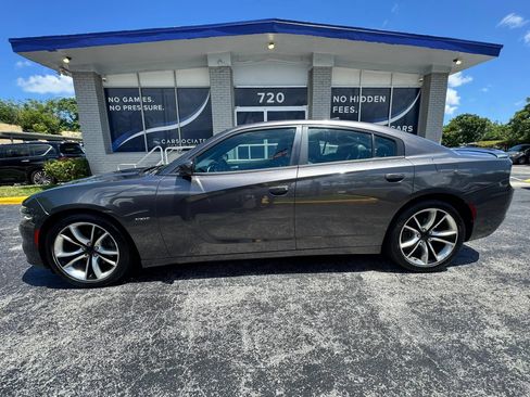 Used 2015 Dodge Charger R/T RWD image 11