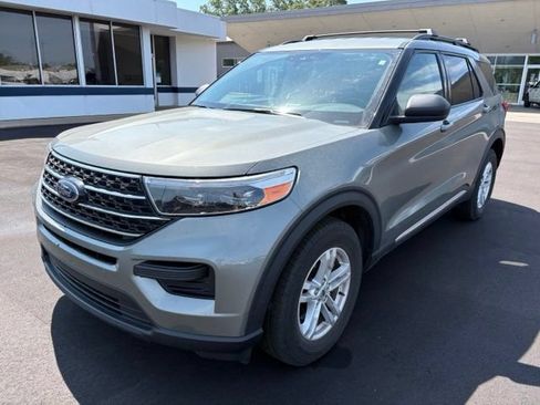 Used 2020 Ford Explorer XLT w/ Comfort Package AWD/4WD image 15