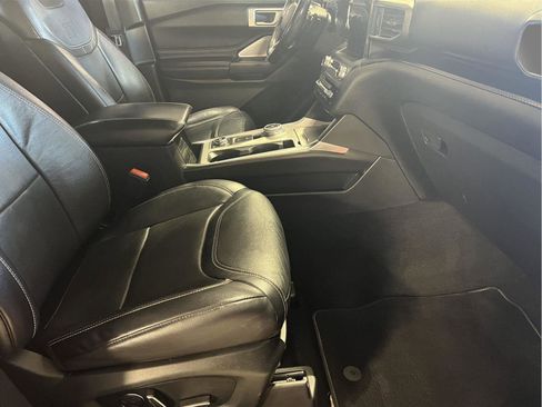 Used 2020 Ford Explorer ST w/ ST Street Pack image 14